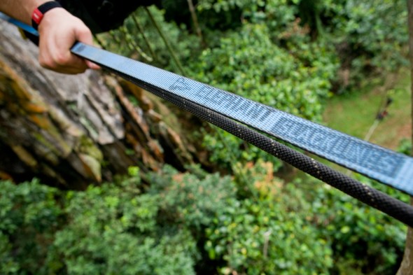 The line we trust up there (Photo by Chuan)