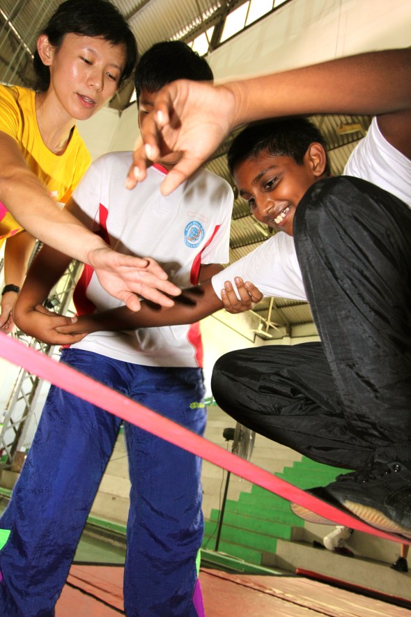 Cross the island game