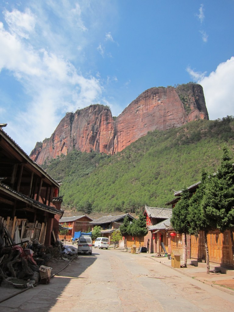 Dinner wall from the hotel entrance