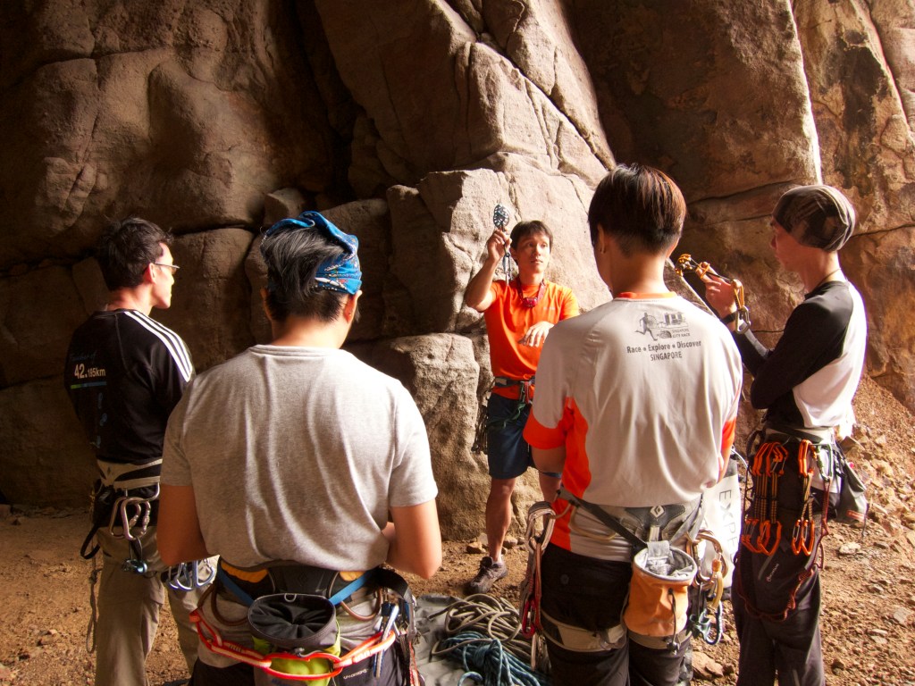 Learning to place gears! The first lesson in Second Cave! Great outdoor classroom when it showers in Long Dong!