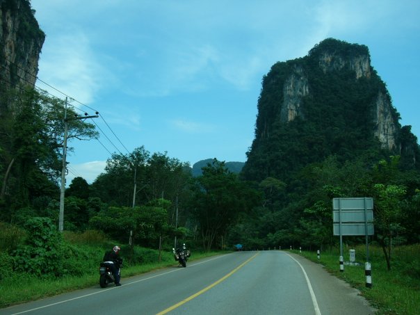 5 hours after arriving in Singapore I decided to go back to Krabi again. This time with my pack packed full of gears!